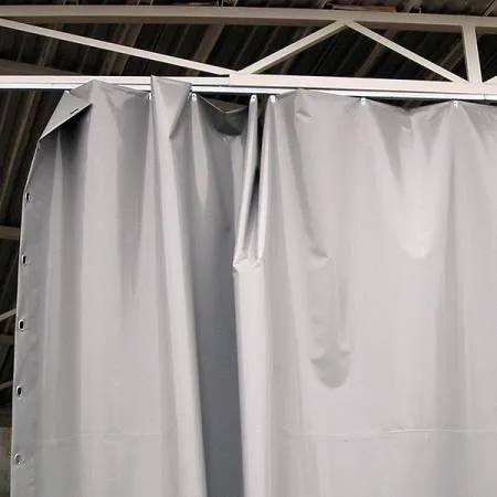 картинка Штора серая для автомоек из армированной ПВХ ткани, плотность  600 гр/м2 для автомойки