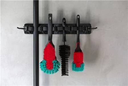 картинка Щётка ручная, 32x11,5x13 см, мягкая, черная, VIKAN автохимия для салона