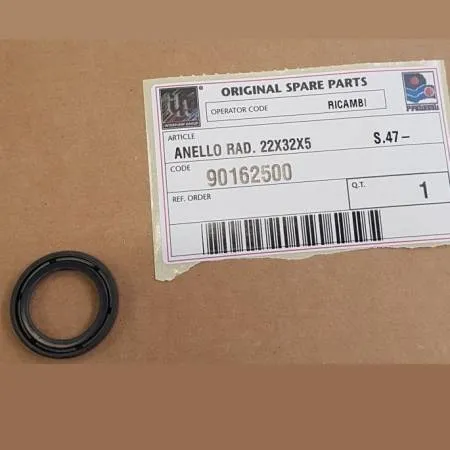 картинка Масляное уплотнение 22х32х5,5 GUGO01000-90162500 