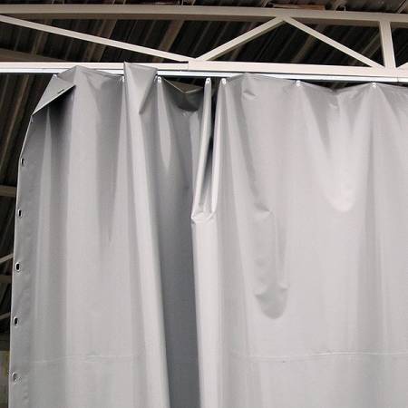 картинка Штора серая для автомоек из армированной ПВХ ткани, плотность  600 гр/м2 для автомойки