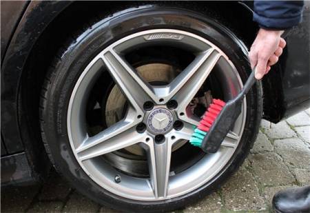 картинка Щётка для автомобиля с длинной рукояткой, 42x6,5x6,5 см, черная, VIKAN 