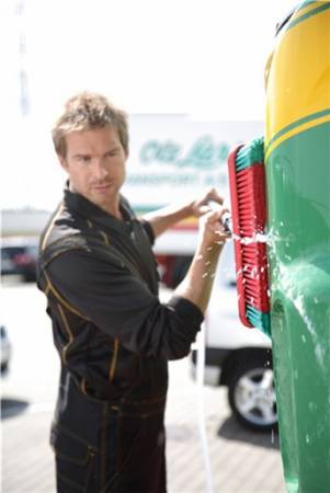 картинка Щетка для автомобиля с подачей воды, 37x10x12 см, мягкая, черная, VIKAN 