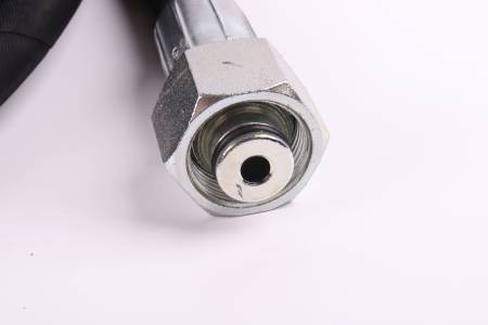 картинка Шланг для АВД 2х оплёточный, диаметр 8мм. длина 4м. металл 